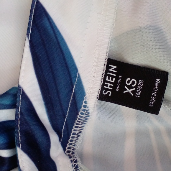 Shein: Shorts - Picture 4 of 6